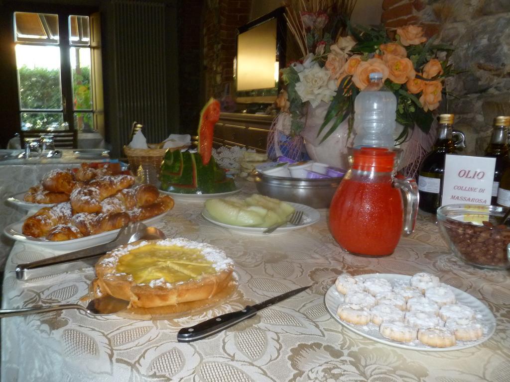 Le Ginestre B & B มาสซาโรซา ภายนอก รูปภาพ