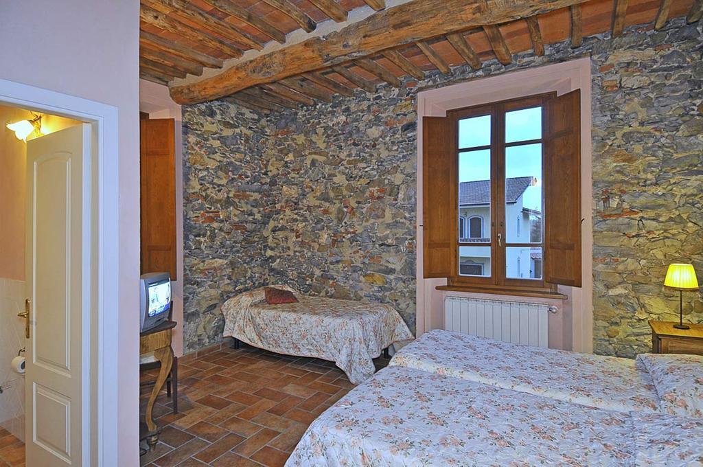 Le Ginestre B & B มาสซาโรซา ห้อง รูปภาพ